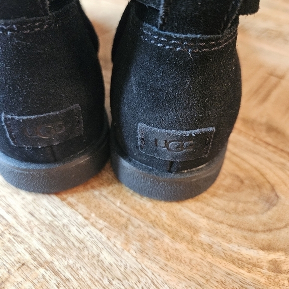 UGG Josefene Suede Bootie Black Size 8.5 - Picture 8 of 10